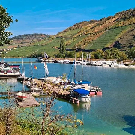 Moselcube Bådhotel *