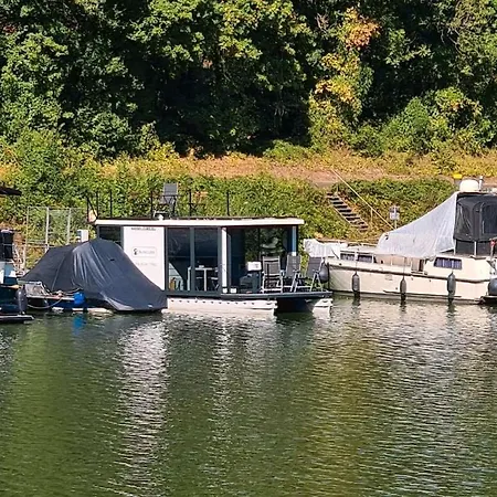 Moselcube Bådhotel Traben-Trarbach