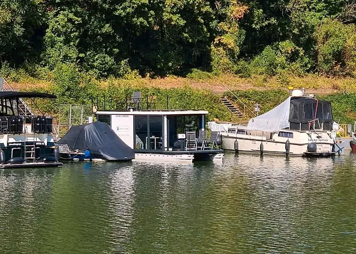 Moselcube Botel Traben-Trarbach